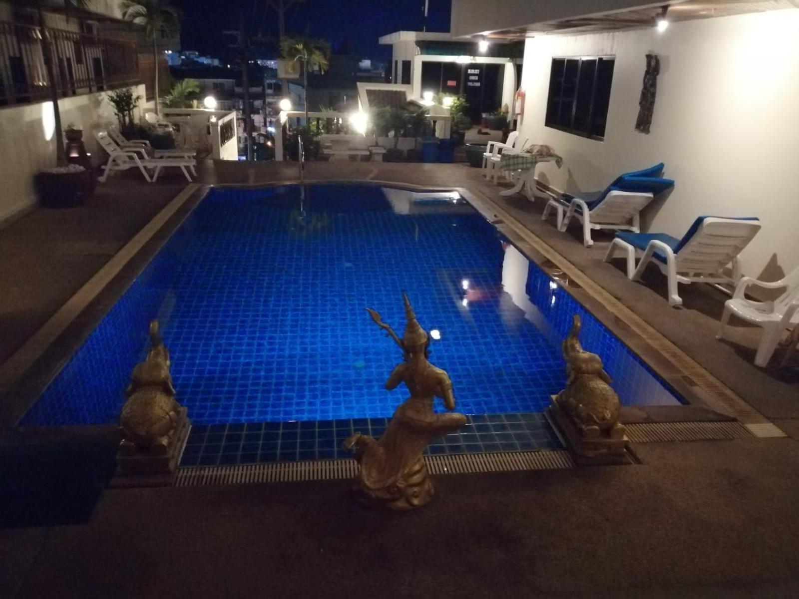 Blue Sky Residence Patong Exterior photo