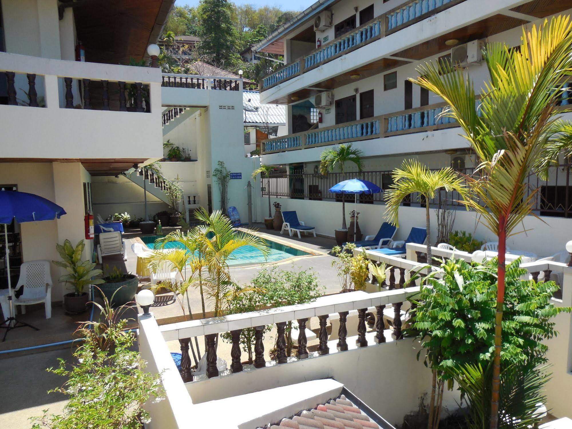 Blue Sky Residence Patong Exterior photo