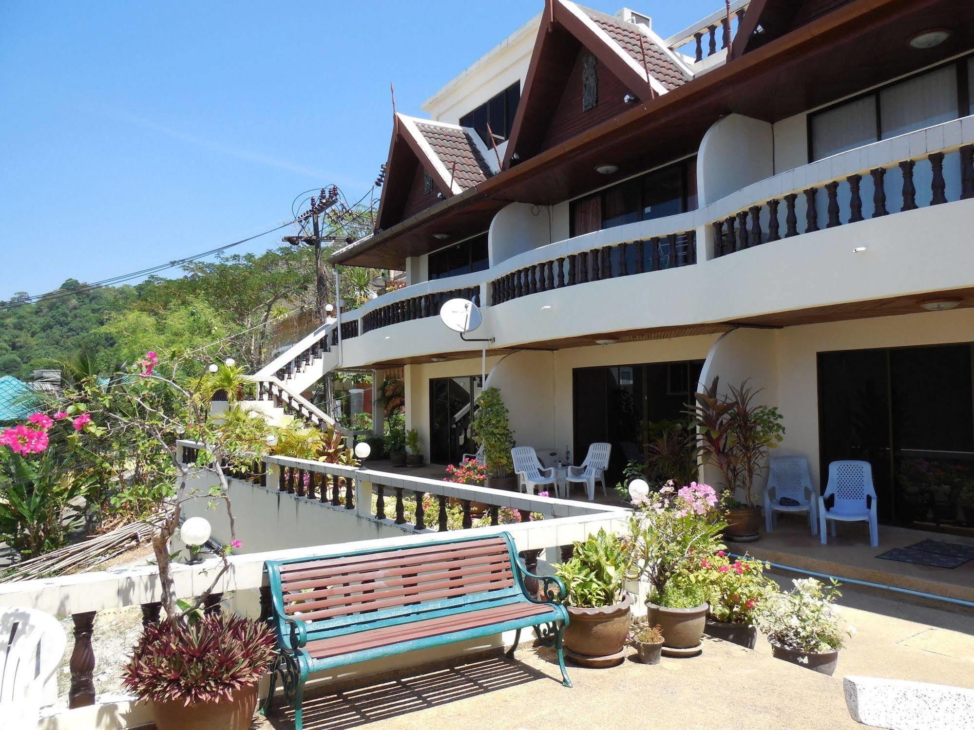 Blue Sky Residence Patong Exterior photo