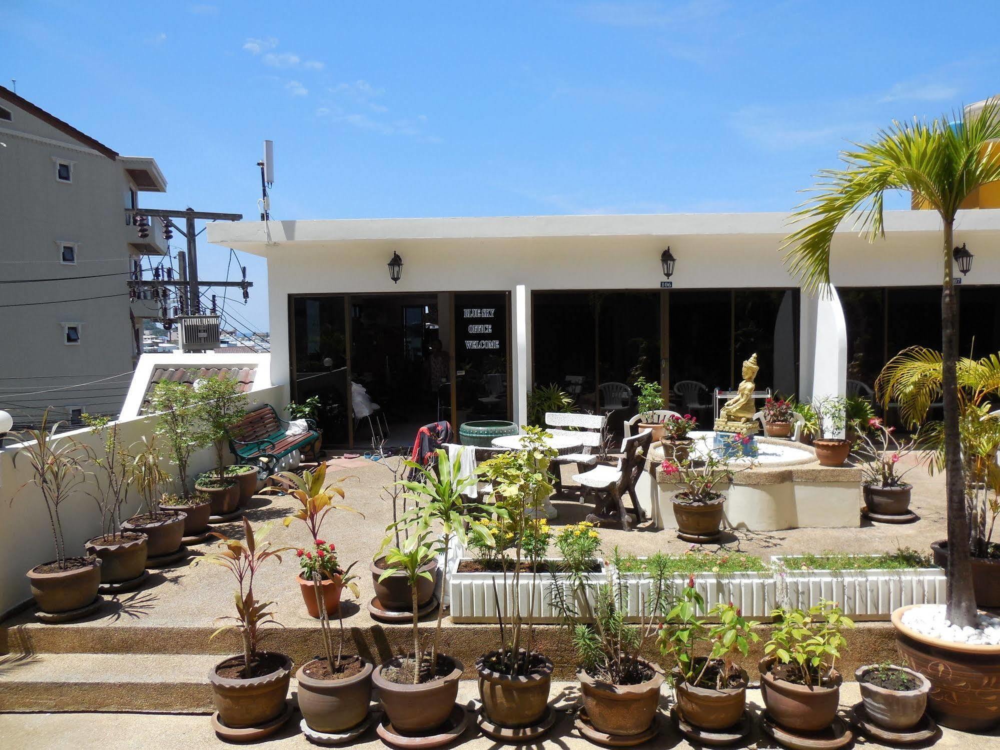 Blue Sky Residence Patong Exterior photo